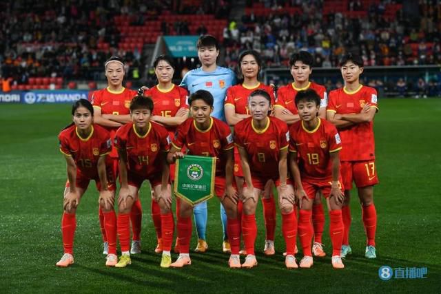 羞辱调教扒开女仆动态图